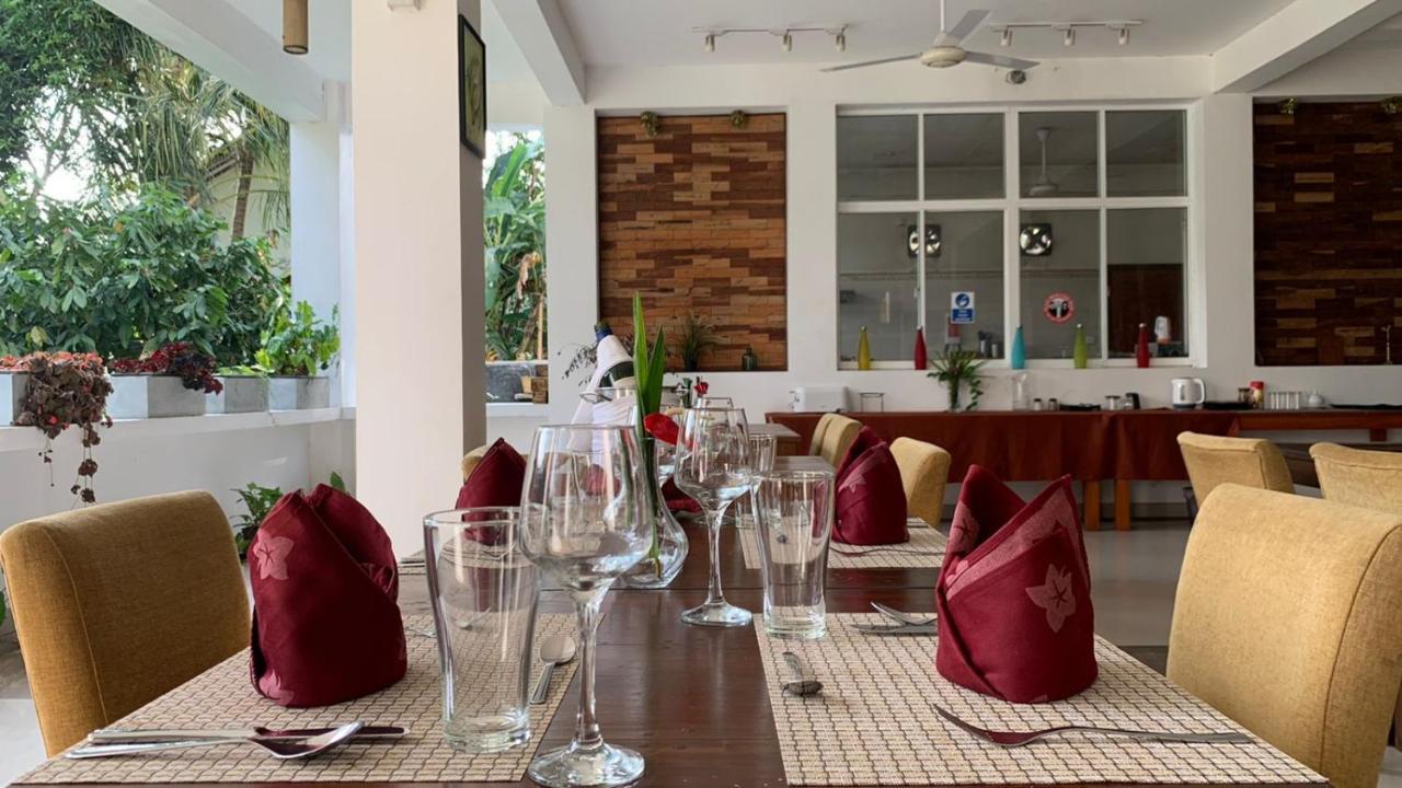 Kandy Rivers Edge Nature Resort Ngoại thất bức ảnh