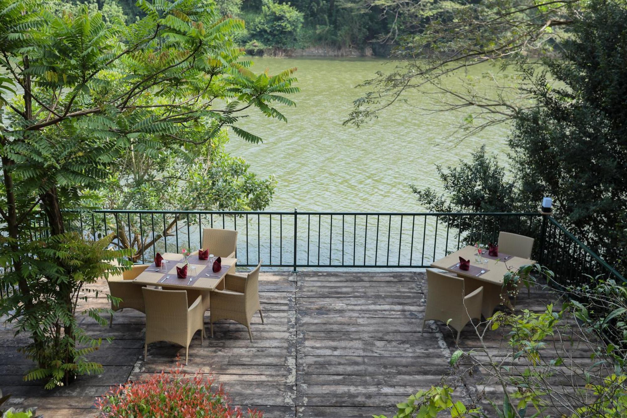 Kandy Rivers Edge Nature Resort Ngoại thất bức ảnh
