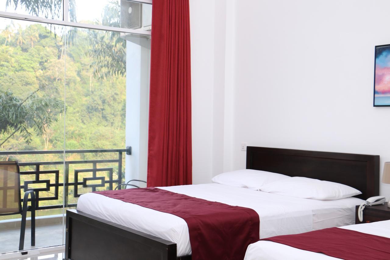 Kandy Rivers Edge Nature Resort Ngoại thất bức ảnh